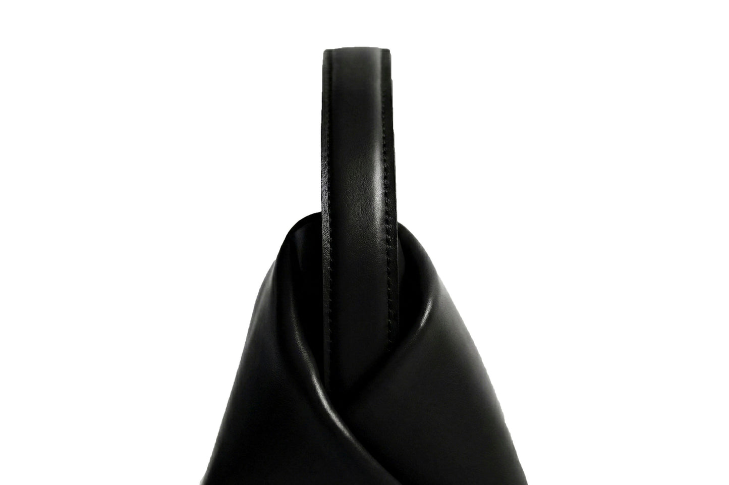 DETALLE ASA NEGRO BOLSO 003 VOLVER