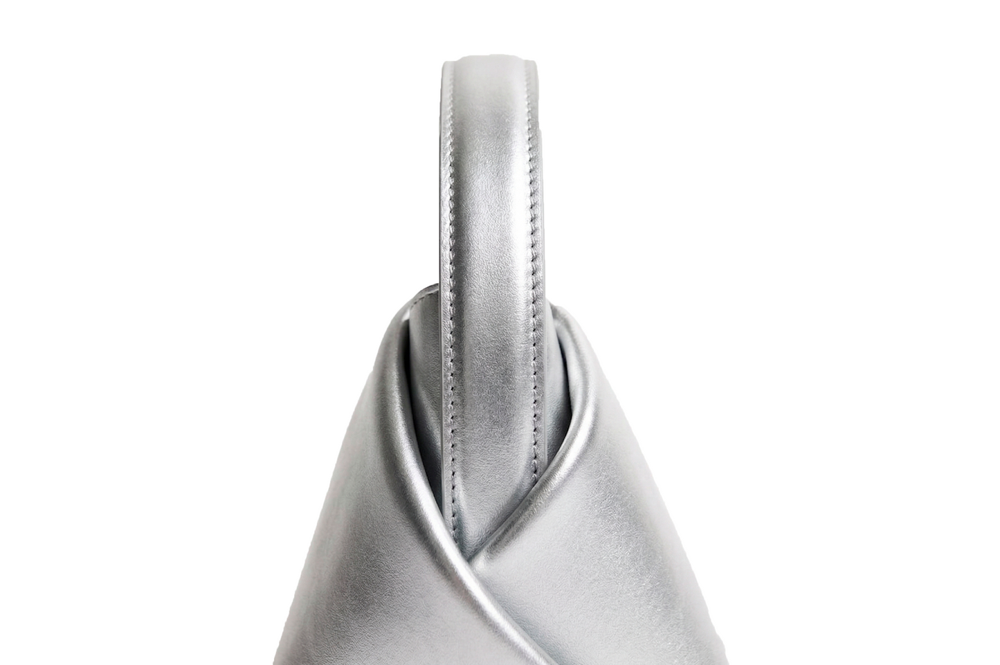 DETALLE ASA PLATA BOLSO 003 VOLVER